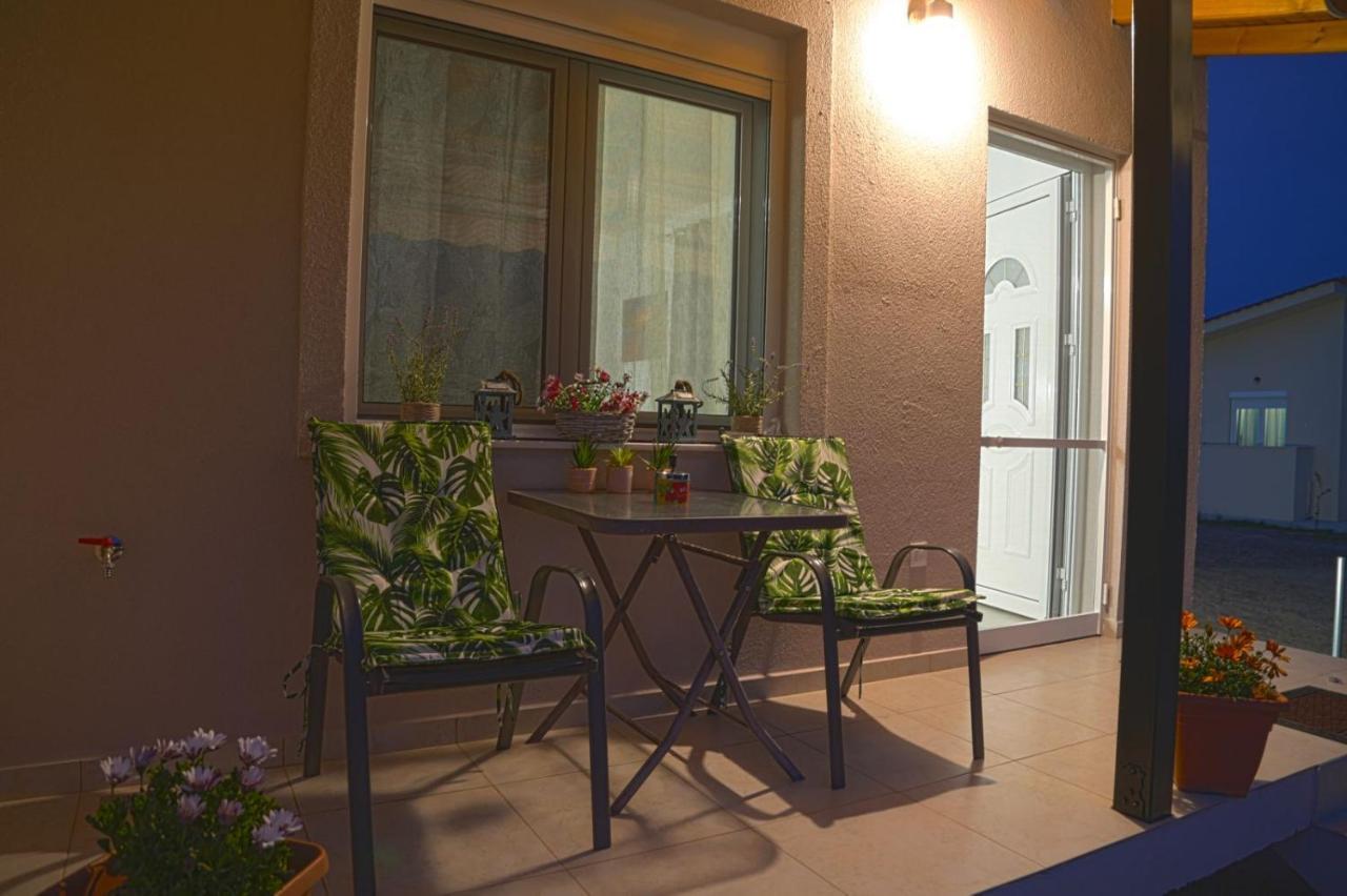 Ntina'S Hause Chaidefto Exterior foto